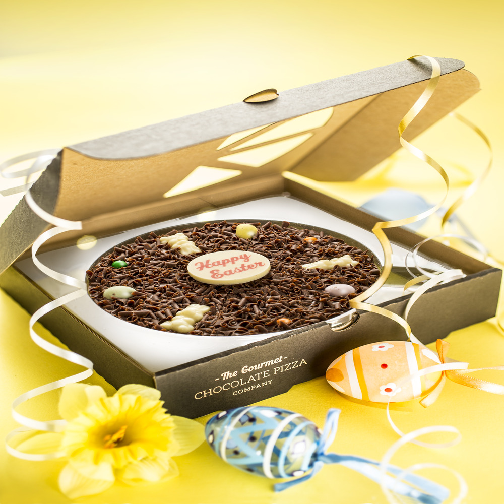 7 inch Easter pizza, presented in a pizza box